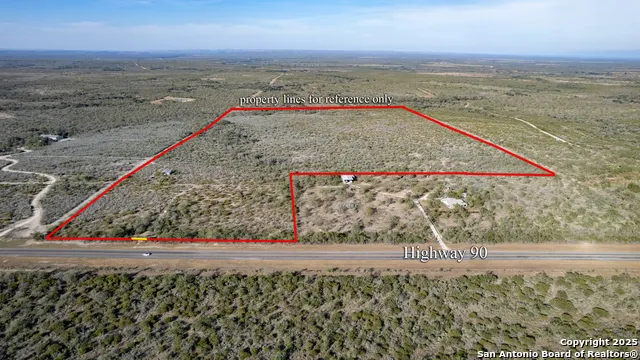 8686 us highway 90 Uvalde, TX 78801
