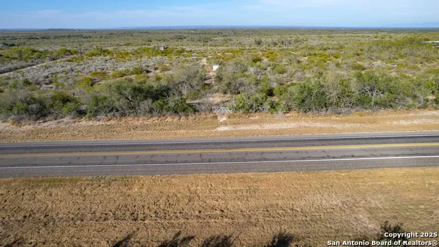 8686 us highway 90 Uvalde, TX 78801
