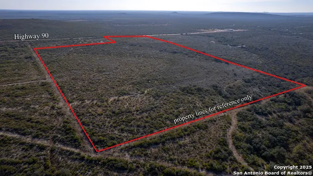 8686 us highway 90 Uvalde, TX 78801