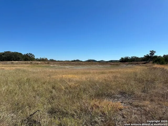 149 Tablerock Ridge Camp Verde, TX 78010
