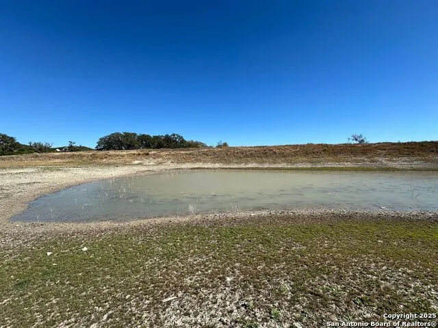 149 Tablerock Ridge Camp Verde, TX 78010