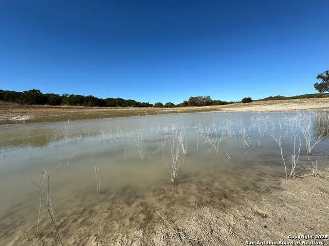 149 Tablerock Ridge Camp Verde, TX 78010