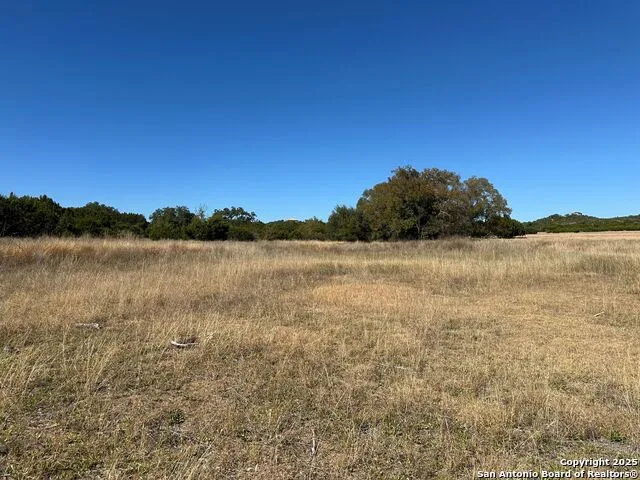 149 Tablerock Ridge Camp Verde, TX 78010