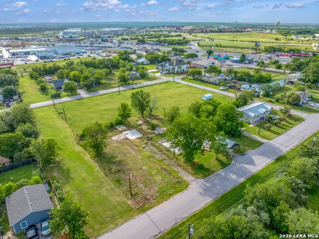 703 N Caldwell Manor, TX 78653