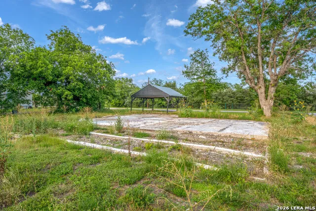 703 N Caldwell Manor, TX 78653