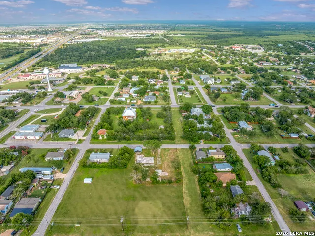 703 N Caldwell Manor, TX 78653