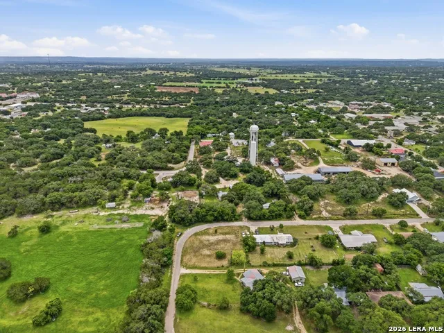 1429 GREENLAWN PKWY Blanco, TX 78606