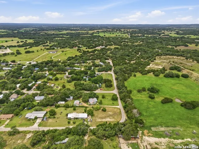 1429 GREENLAWN PKWY Blanco, TX 78606
