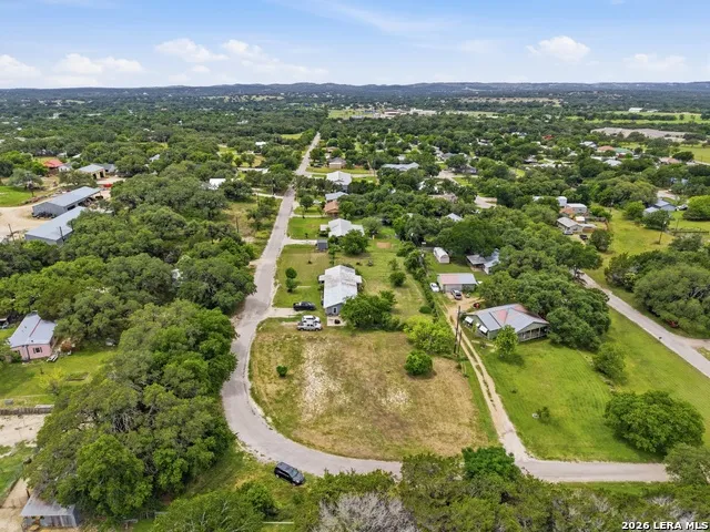 1429 GREENLAWN PKWY Blanco, TX 78606