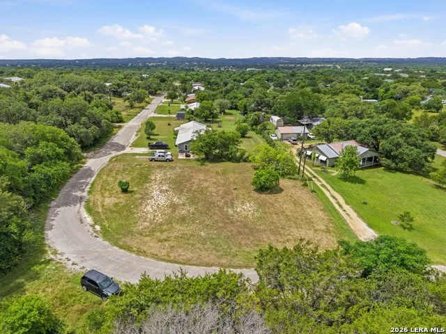1429 GREENLAWN PKWY Blanco, TX 78606