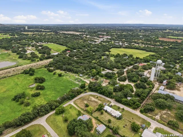 1429 GREENLAWN PKWY Blanco, TX 78606