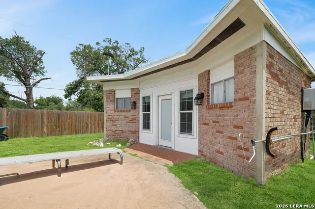 221 Cloudmont Unit CASITA Windcrest, TX 78239