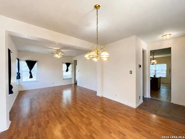 13358 Tusayan Universal City, TX 78148