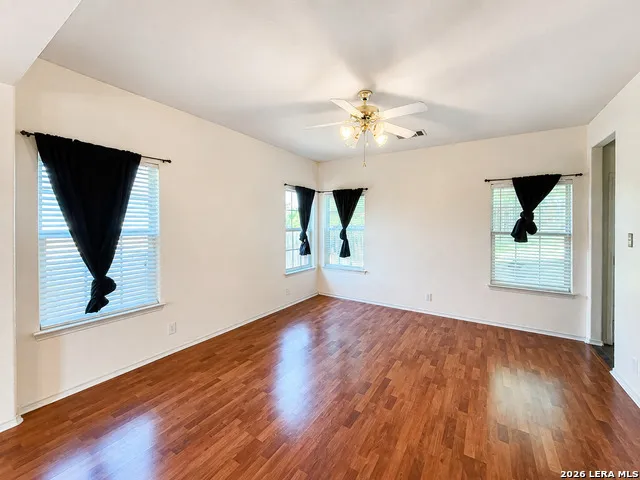 13358 Tusayan Universal City, TX 78148
