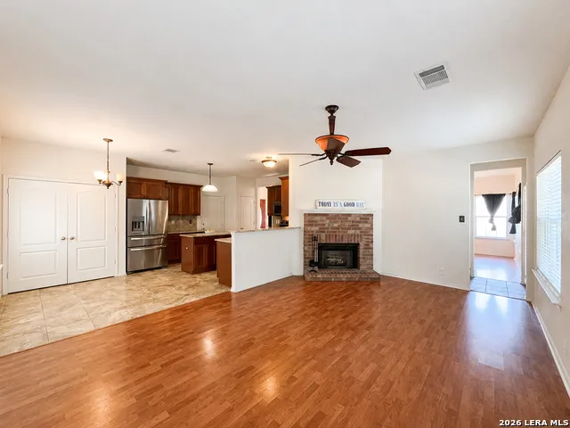 13358 Tusayan Universal City, TX 78148