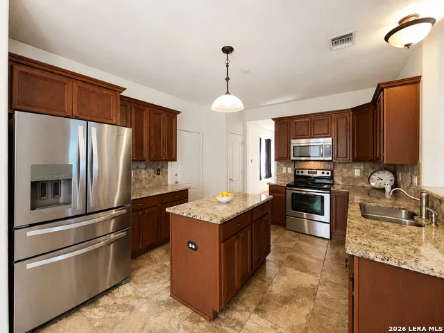 13358 Tusayan Universal City, TX 78148