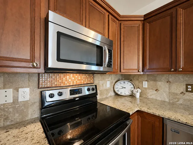 13358 Tusayan Universal City, TX 78148