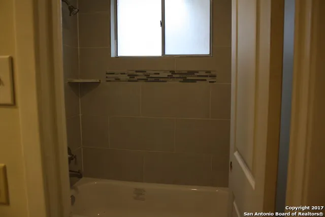 4922 Brookhead Ln Schertz, TX 78108