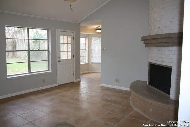 4922 Brookhead Ln Schertz, TX 78108