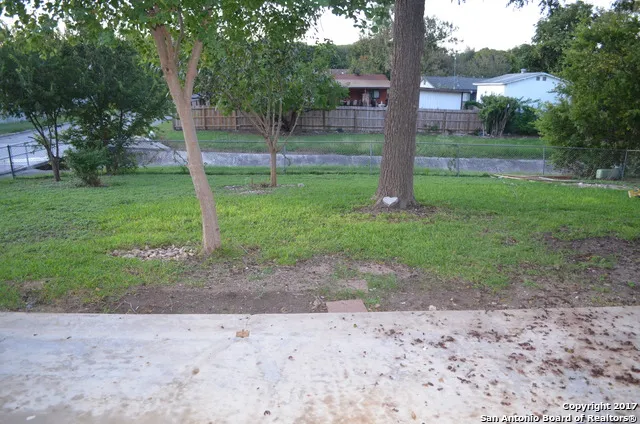 7401 Sage Oak St Live Oak, TX 78233