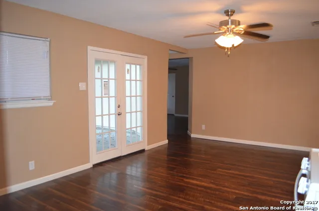 7401 Sage Oak St Live Oak, TX 78233