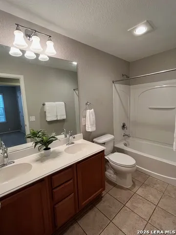 3613 STORM RDG Schertz, TX 78108