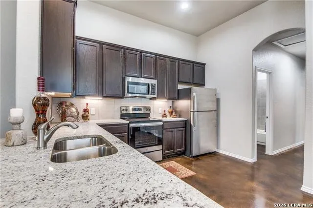 1112 Renee Way Seguin, TX 78155