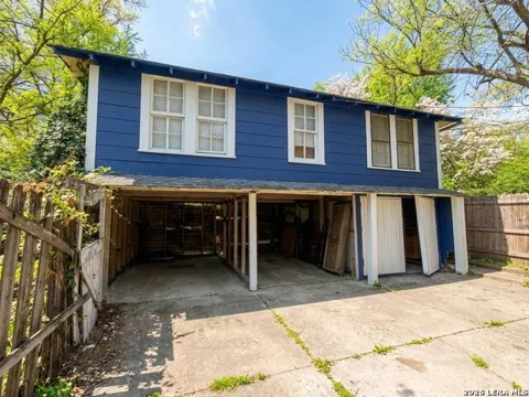 810 W Magnolia Unit 3