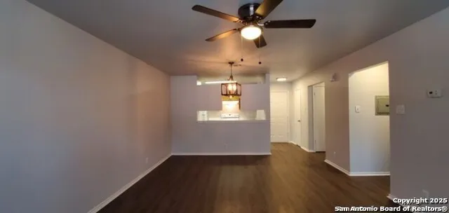 538 DUKEWAY DR Unit C Universal City, TX 78148