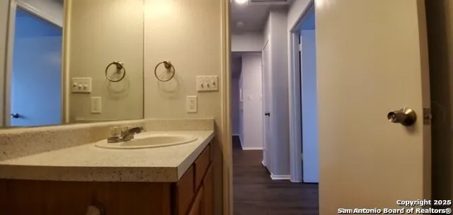 538 DUKEWAY DR Unit C Universal City, TX 78148