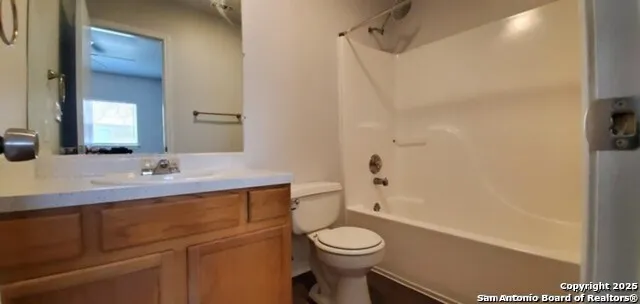 538 DUKEWAY DR Unit C Universal City, TX 78148