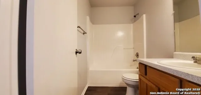 538 DUKEWAY DR Unit C Universal City, TX 78148
