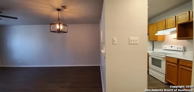 538 DUKEWAY DR Unit C Universal City, TX 78148