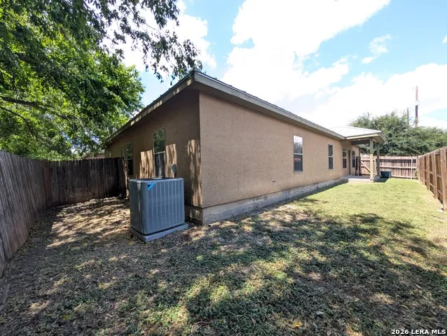 228 ANNE LOUISE DR Unit A New Braunfels, TX 78130