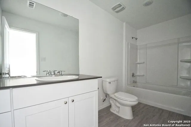 3812 Far Horizon Seguin, TX 78155