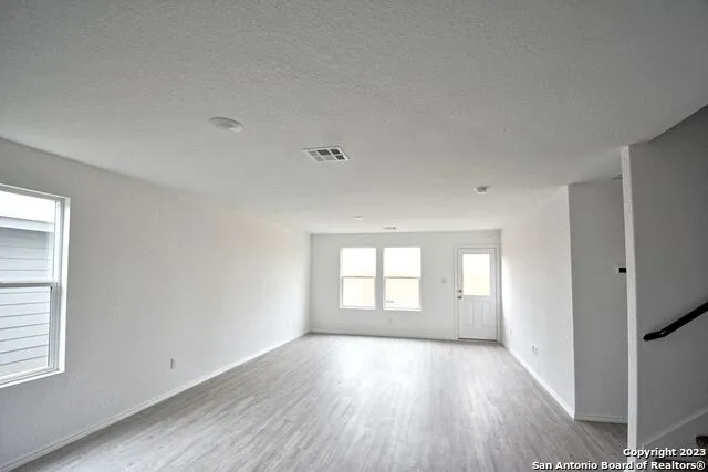 3812 Far Horizon Seguin, TX 78155