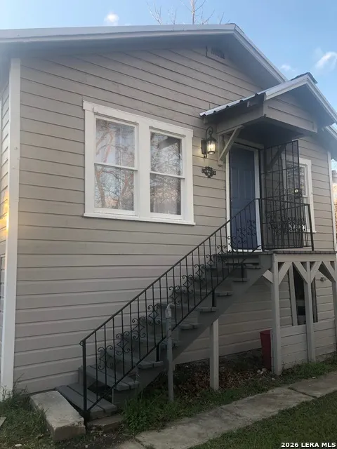 2427 W SOUTHCROSS Unit REAR