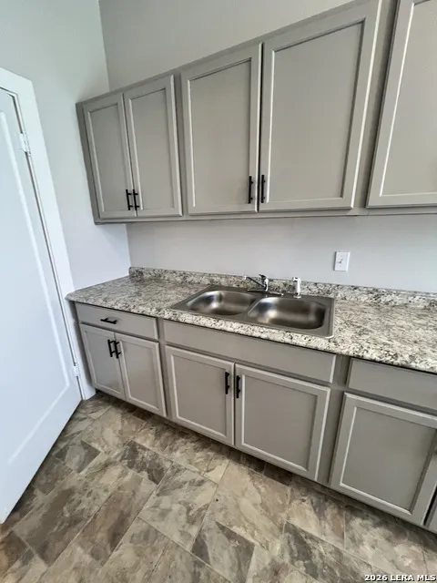 319 HARDING PL Unit 2 San Antonio, TX 78203