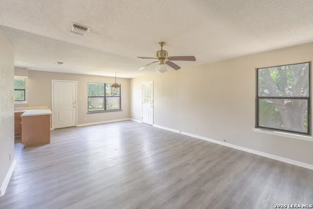 1515 Geneva St Castroville, TX 78009