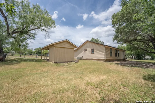 1515 Geneva St Castroville, TX 78009