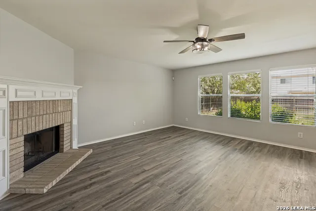 153 Hanging Moss Cibolo, TX 78108