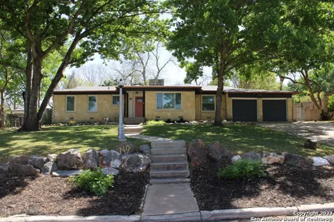 140 ARVIN DR