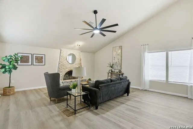 13403 Centerbrook Universal City, TX 78148