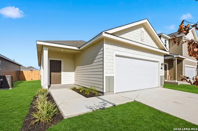 1117 King Eider Adkins, TX 78101
