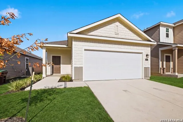 1117 King Eider Adkins, TX 78101
