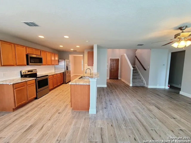 661 Silo St Schertz, TX 78154