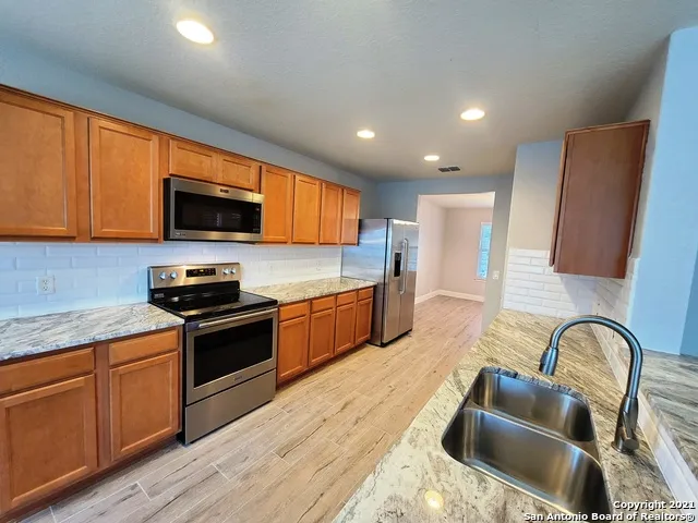 661 Silo St Schertz, TX 78154