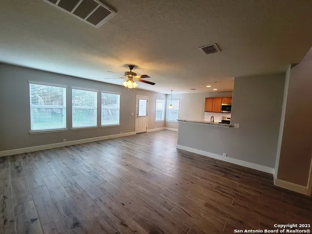 661 Silo St Schertz, TX 78154
