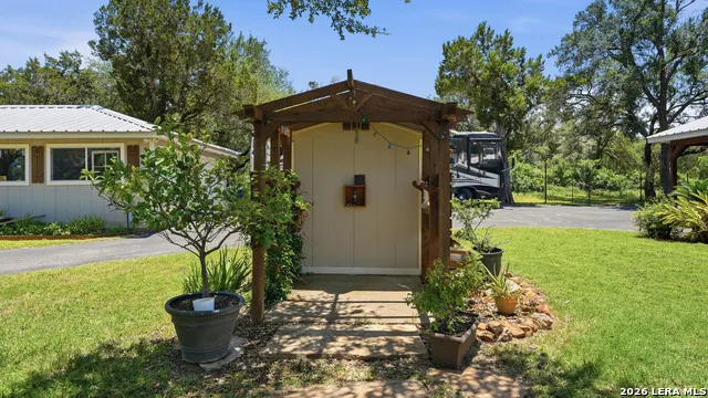 2694 Fm 2722 New Braunfels, TX 78132