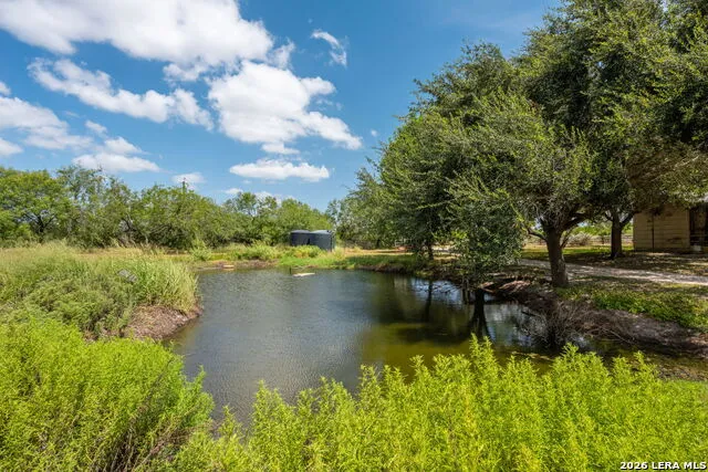2347 Frontier 5 Freer, TX 78357
